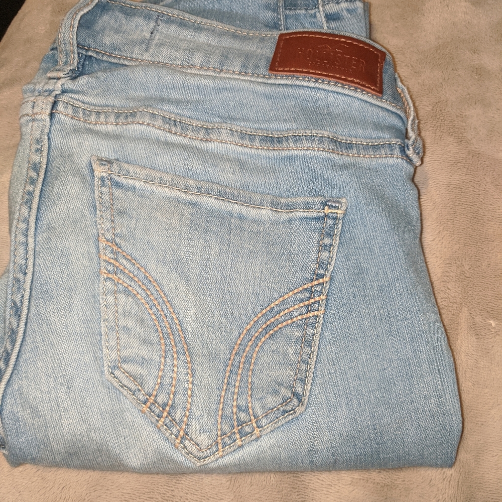 Hollister jeans( PayPal only)